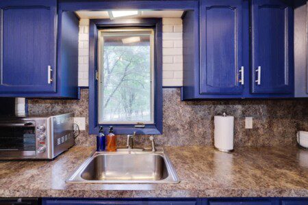 68fb3872 8640 49 NSIHV