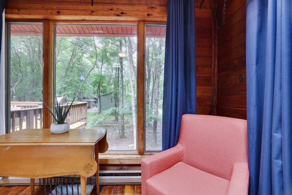 835e6ca5 c0f2 4a HD5J9