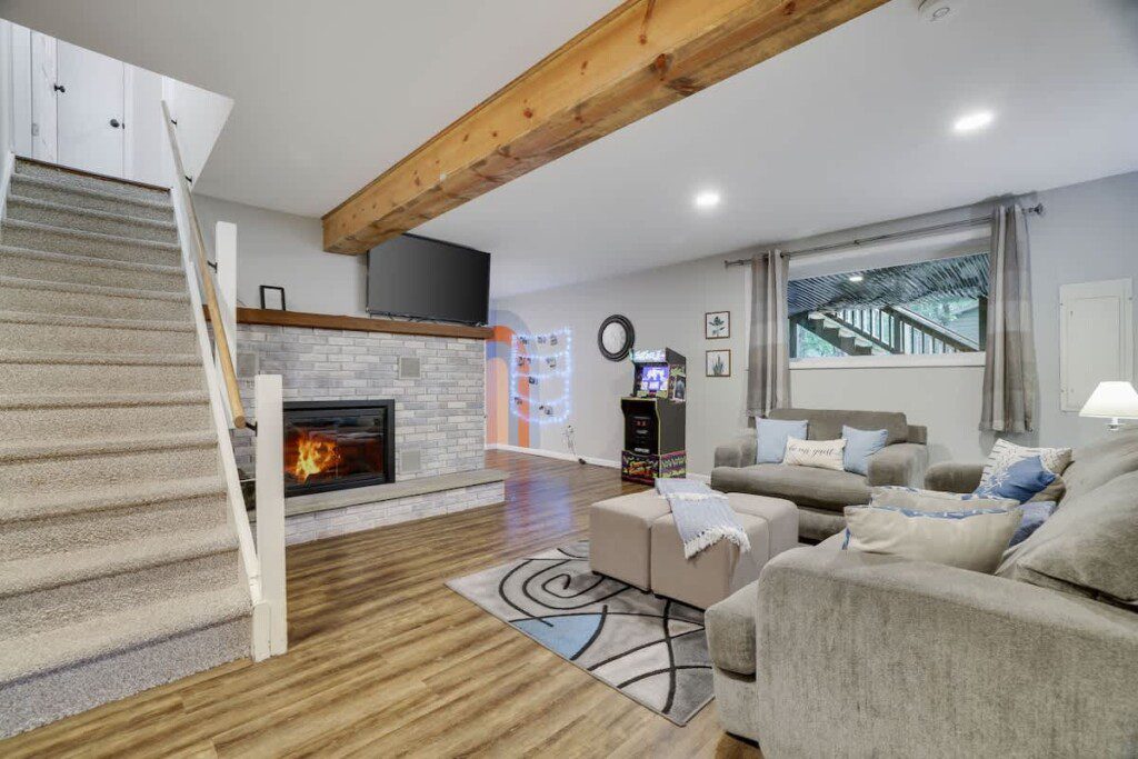 c4f9bf23 eef7 4b tG56v