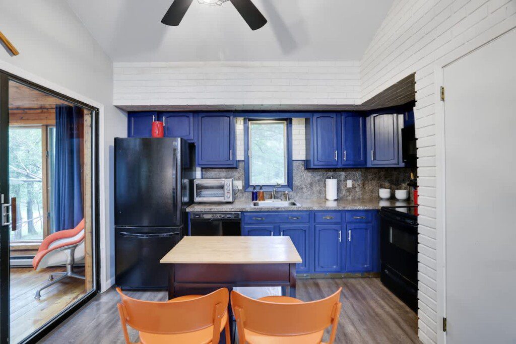 d4609b77 de8e 44 Dw6 d