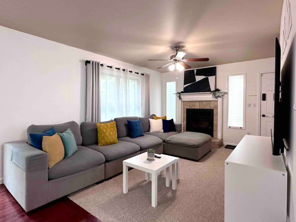 e2cfd617 a126 40 c190N